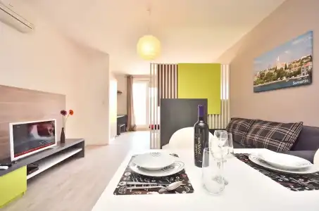 Bretia Apartments - 93