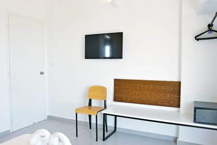 Hillside Studios & Apartments - 54