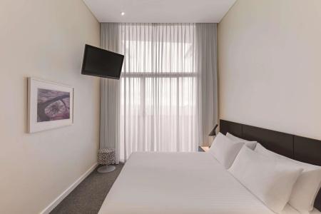 Adina Apartment Perth - 3