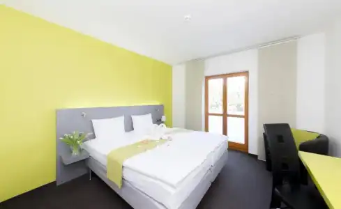 Green Park Apartments - 18