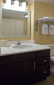 TownePlace Suites by Marriott Pensacola - 38