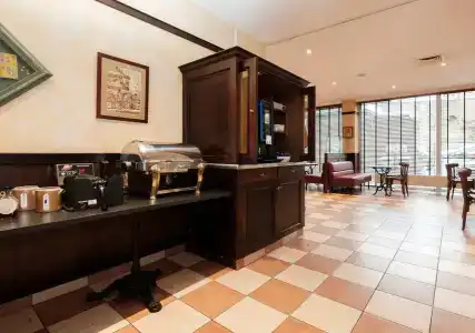 B&B Mons Gare - 1