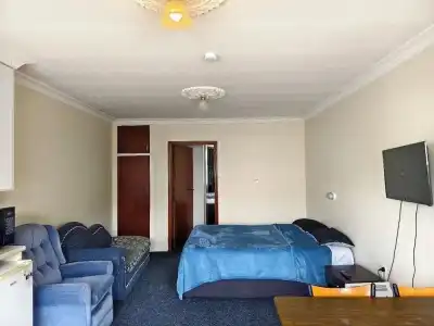 Ferry Motel - 31