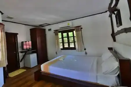 Alongkot Beach Resort Khanom - 35