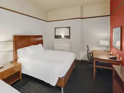 Hilton Garden Inn Milwaukee Downtown - 62
