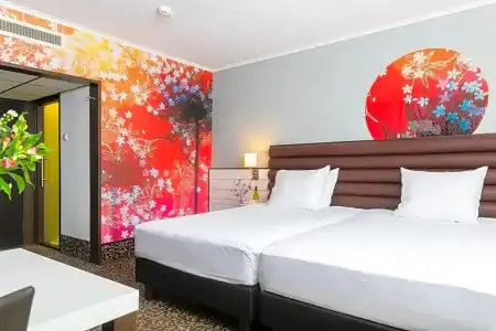 Golden Tulip Central - 53