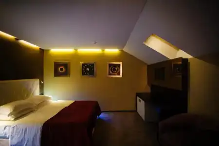 LH & SPA - 38