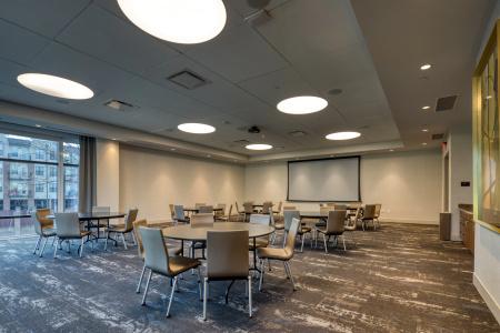 Holiday Inn Express & Suites Charlotte - South End by IHG - 49