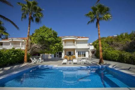 Meneou Beachfront Villa Sunset - 34