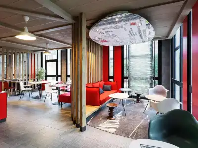 ibis Bourges - 23