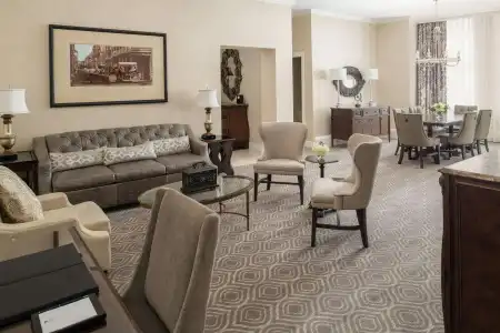 The Roosevelt New Orleans, A Waldorf Astoria - 23