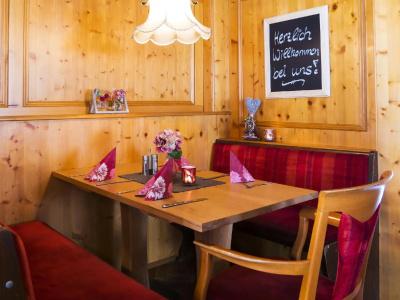 Löwen Garni - B&B - 15