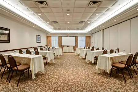 Hilton Garden Inn Toronto/Burlington - 18