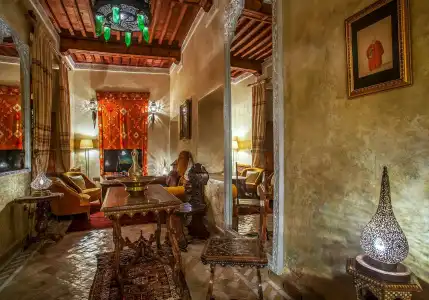 Riad Laurence Olivier - 14