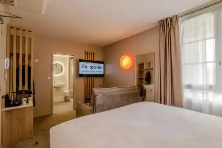 Campanile PRIME - Caen Centre Gare - 82
