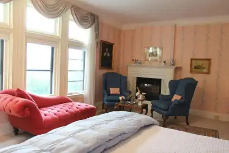 Wilburton Inn - 108