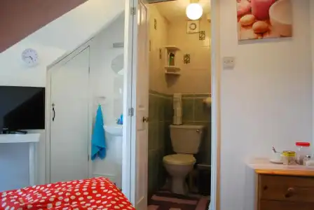Clift Guest House - 36