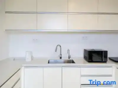 JI Shanghai Yan'an Road - 106