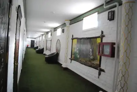 Kesh Palace - 10