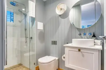 Jacaranda Noosa - 250
