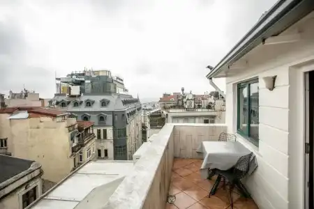 Pera Capitol - 84