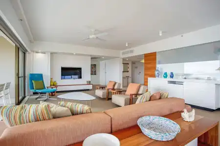 Gemini Court Holiday Apartments - 122