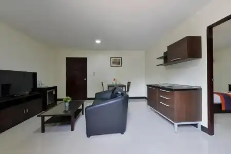 Studio Residence Sukhumvit 71 - 89