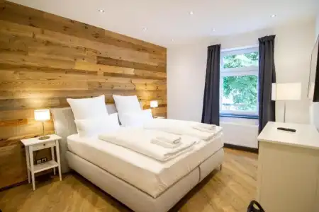 Schiefer Suite & Apartments - 2