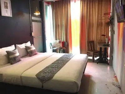 Silom Art Hostel - 36