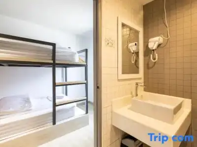Baan Kun Mhor Hostel - 54