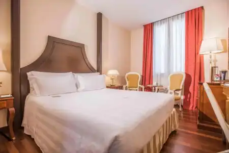 Golden Tower & Spa - 47