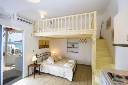 Pension Ageliki - 95