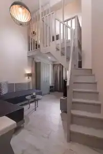 Neikos Luxury Suites - 31