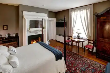 200 South Street Inn - 25