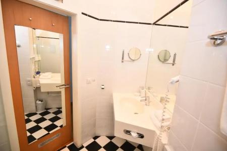 Art-Robert Mayer - 27