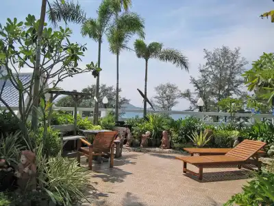 Rayaburi Patong - 19