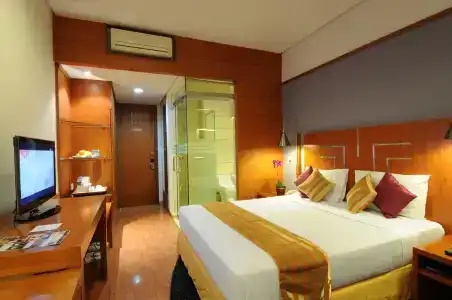 Savoy Homann - 4