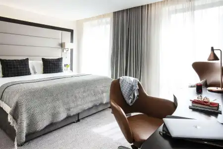 The Address Connolly - 4