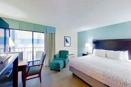 Carolinian Beach Resort by Vacasa - 442