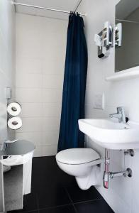 Amsterdam Inn - Digital Access - 63