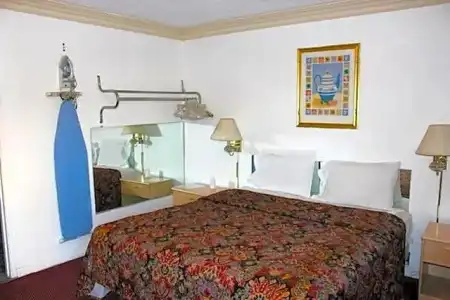 Beacon Motel - 13