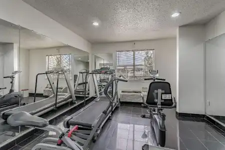 Studio 6 Dallas, TX - 17