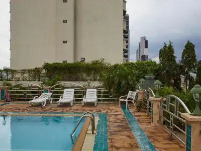 Royal Suite Bangkok - 12