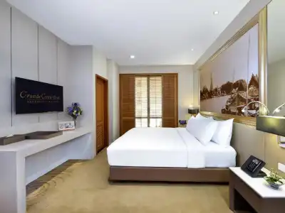 Trinity Silom - 5
