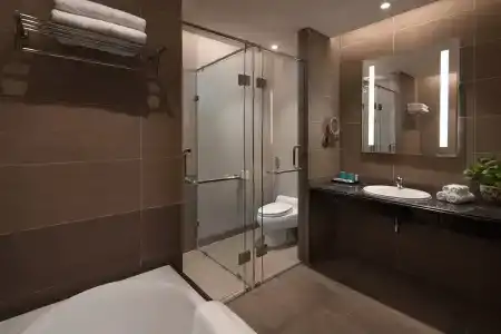 Altara Suites Da Nang - 10