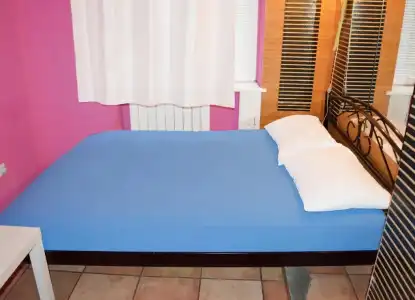 Hostel Golden Gates - 1