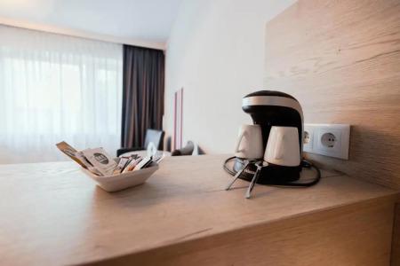 Best Western Ambassador - 73