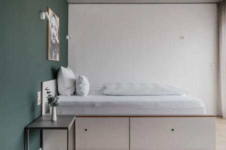 CLOUD No7 STUDIOS - 18