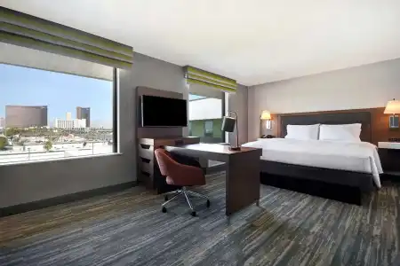 Hampton Inn & Suites Las Vegas Convention Center - No Resort Fee - 36