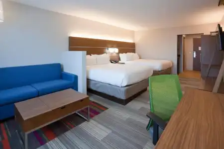 Holiday Inn Express & Suites Minneapolis – West End by IHG - 57